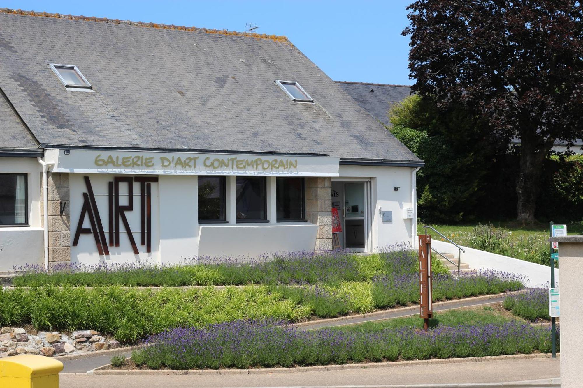 Bnb Maison D'Art Breakfast In The Art Gallery Ploubazlanec Exterior foto